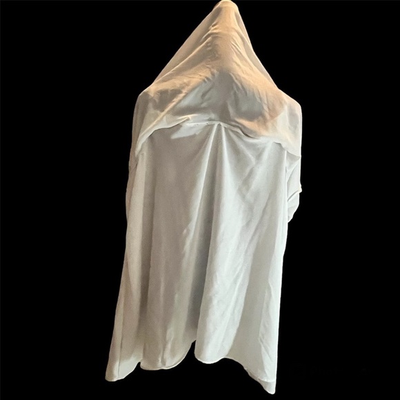 Torrid Sophie Chiffon Swing Cami, White, Size 3 (3X) - Picture 4 of 9